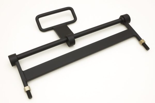 Mud-can closing handle